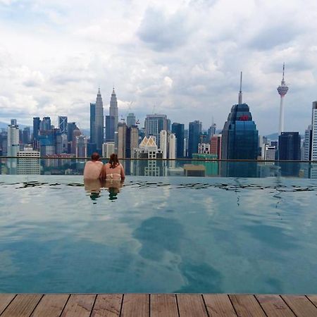 Klcc Regalia Suites Infinity Pool Kuala Lumpur Exterior foto