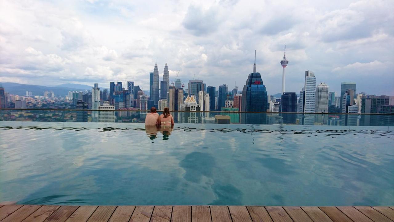 Klcc Regalia Suites Infinity Pool Kuala Lumpur Exterior foto