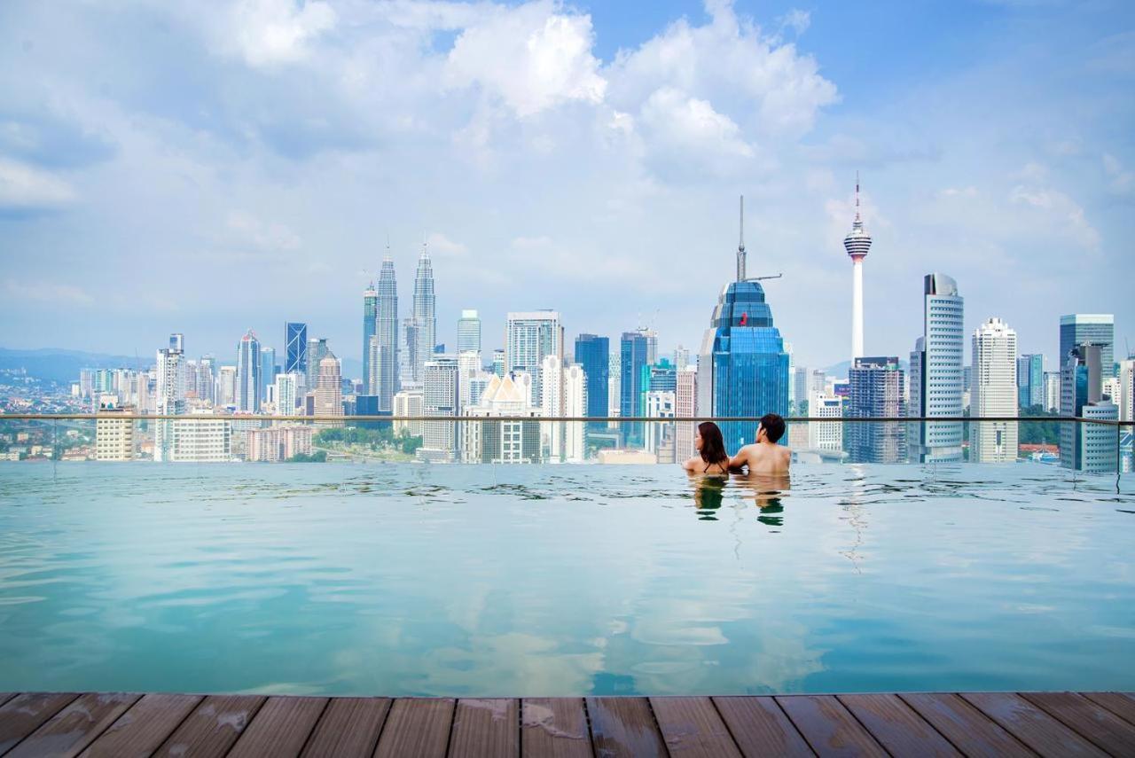 Klcc Regalia Suites Infinity Pool Kuala Lumpur Exterior foto